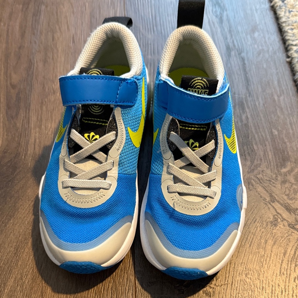 Nike Kids Blue and Gray Sneakers with Yellow Accents